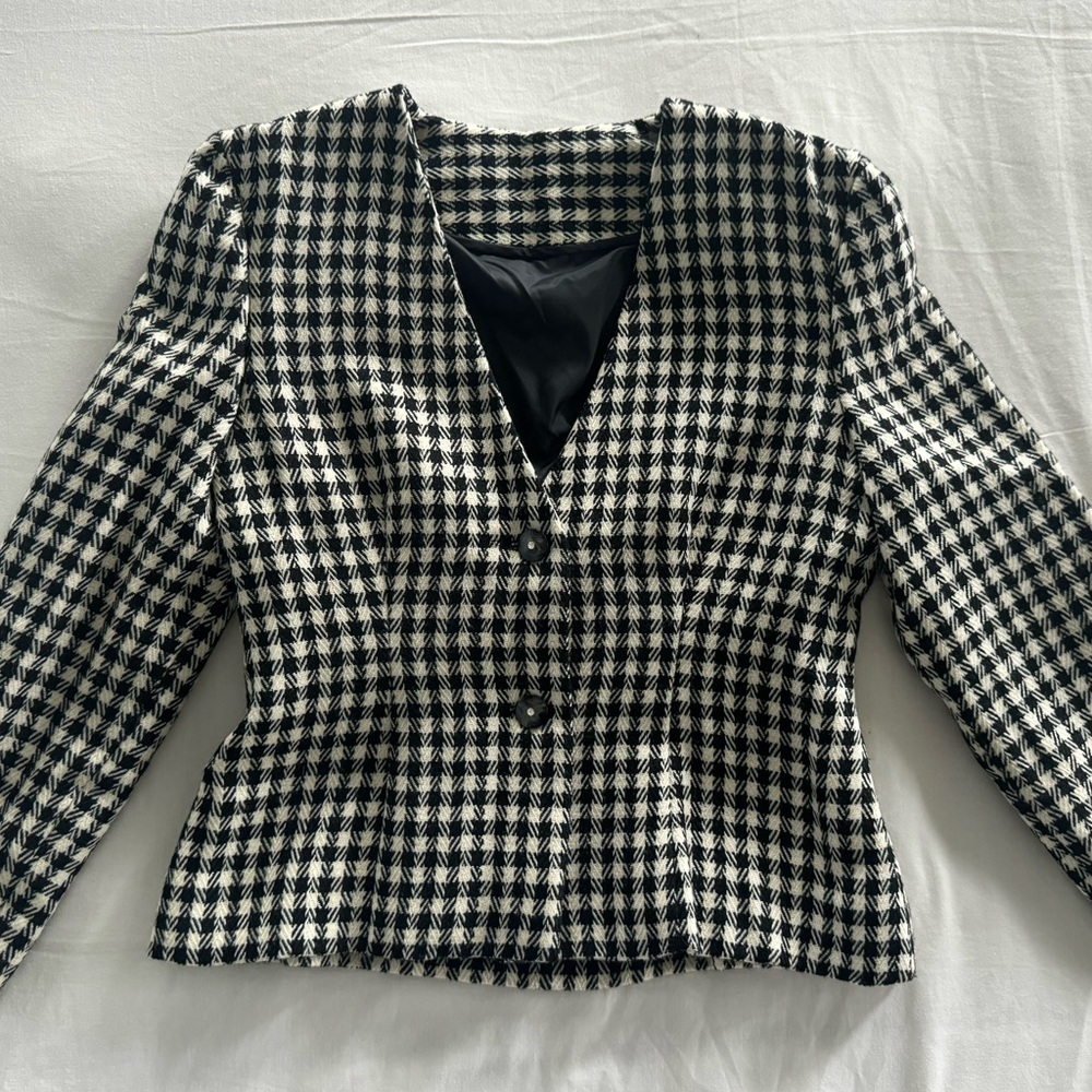 Classic Black and White Houndstooth Women's Blazer
